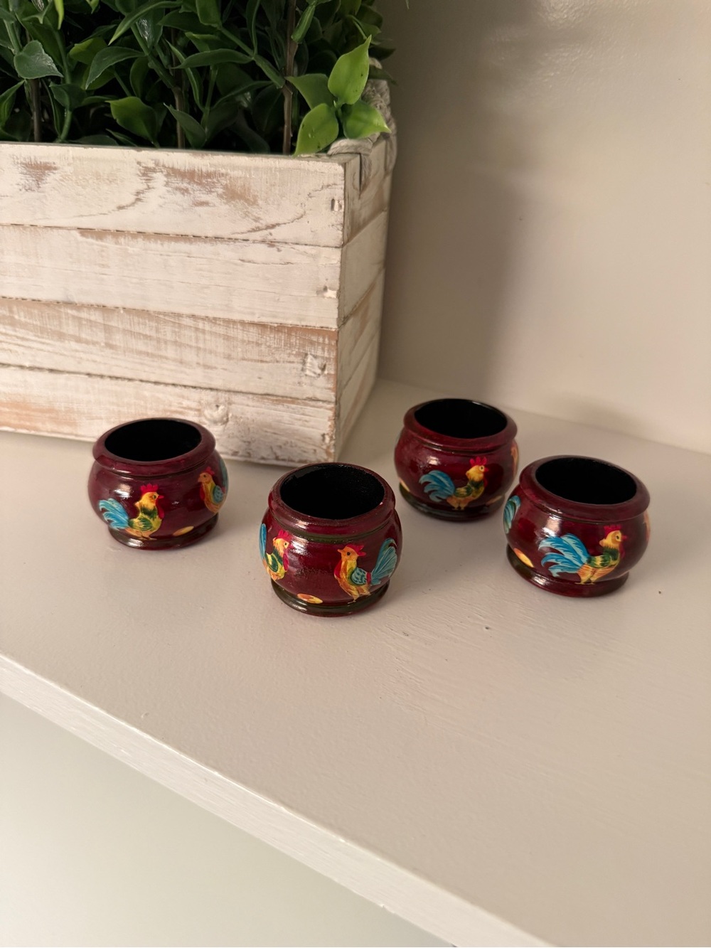 Hand-Painted Wooden Rooster Napkin Rings Set of 4 Vintage Farmhouse Country